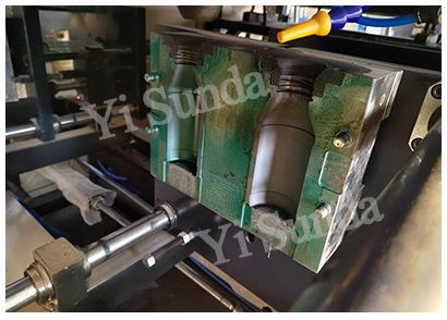 Automatic HDPE Plastic Bottle Extrusion Blow Molding Machine