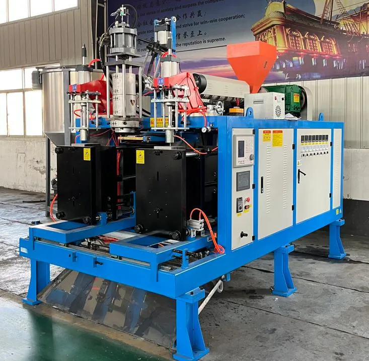 Double Stations Small Bottles Fully Automatic Extrusion Blow Molding Machine