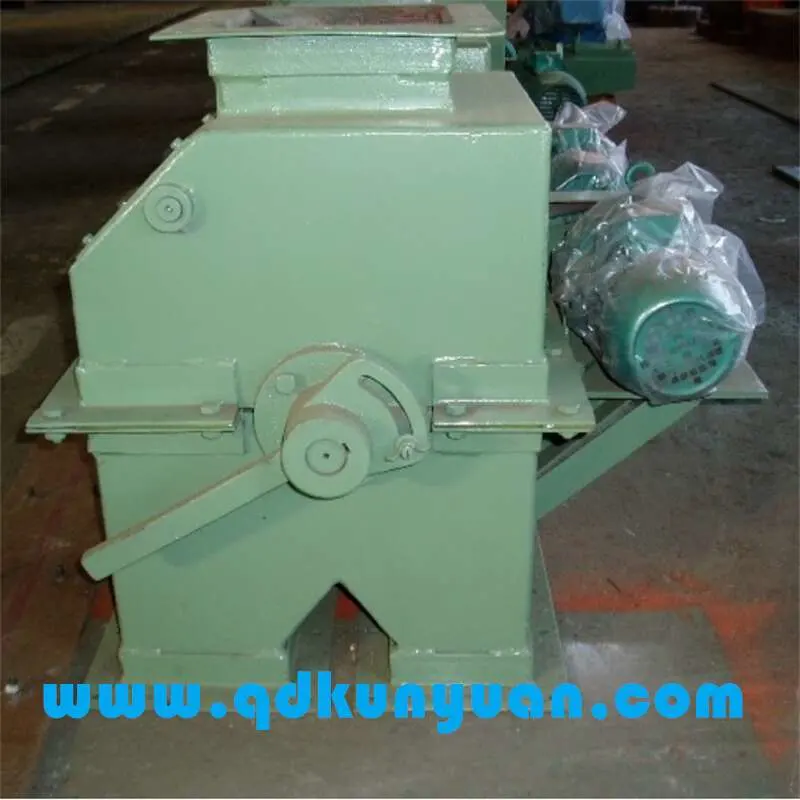 Magnetic Separator for Screening Iron Impurities in Old Clay Sand