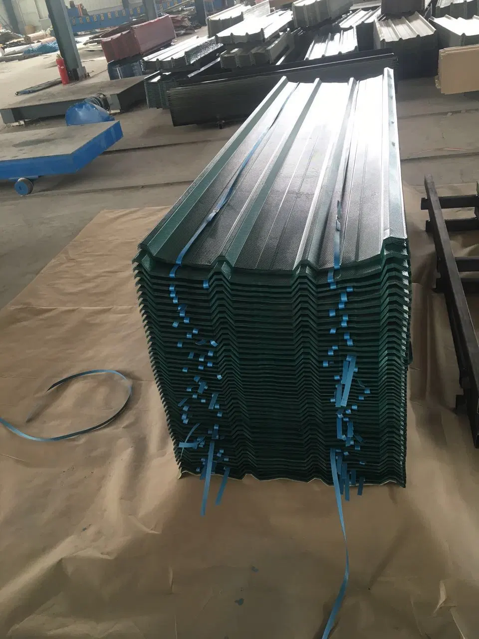 Metal Roof Sheet Galvanized/Galvanised Steel Sheet/Plate Zinc Iron Roofing Sheet