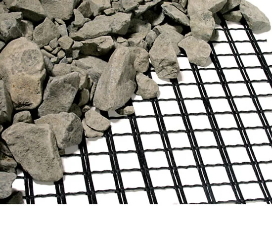 Compsoite Pet Geogrid with Geotextile Geocomposites for Asphalt Layers