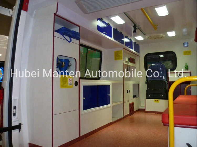 Manual Diesel Rescue Vehicle Patient Transfer Ambulance Medical Truck with Factory Price