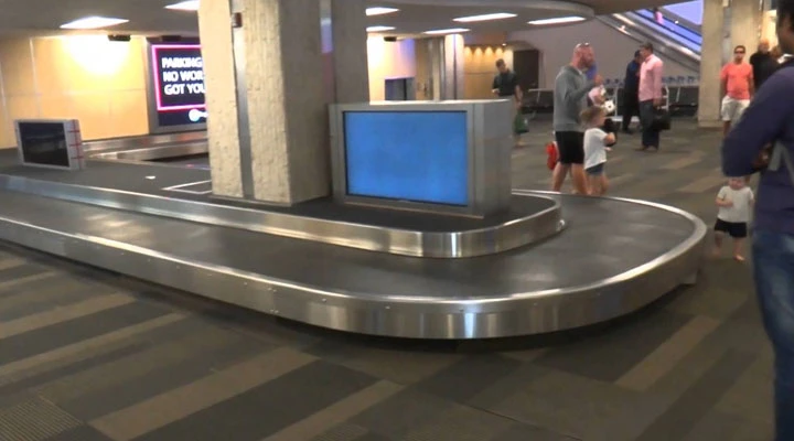 Airport Aviation Ground Passenger Baggage Transport Conveyor Carousel Belt