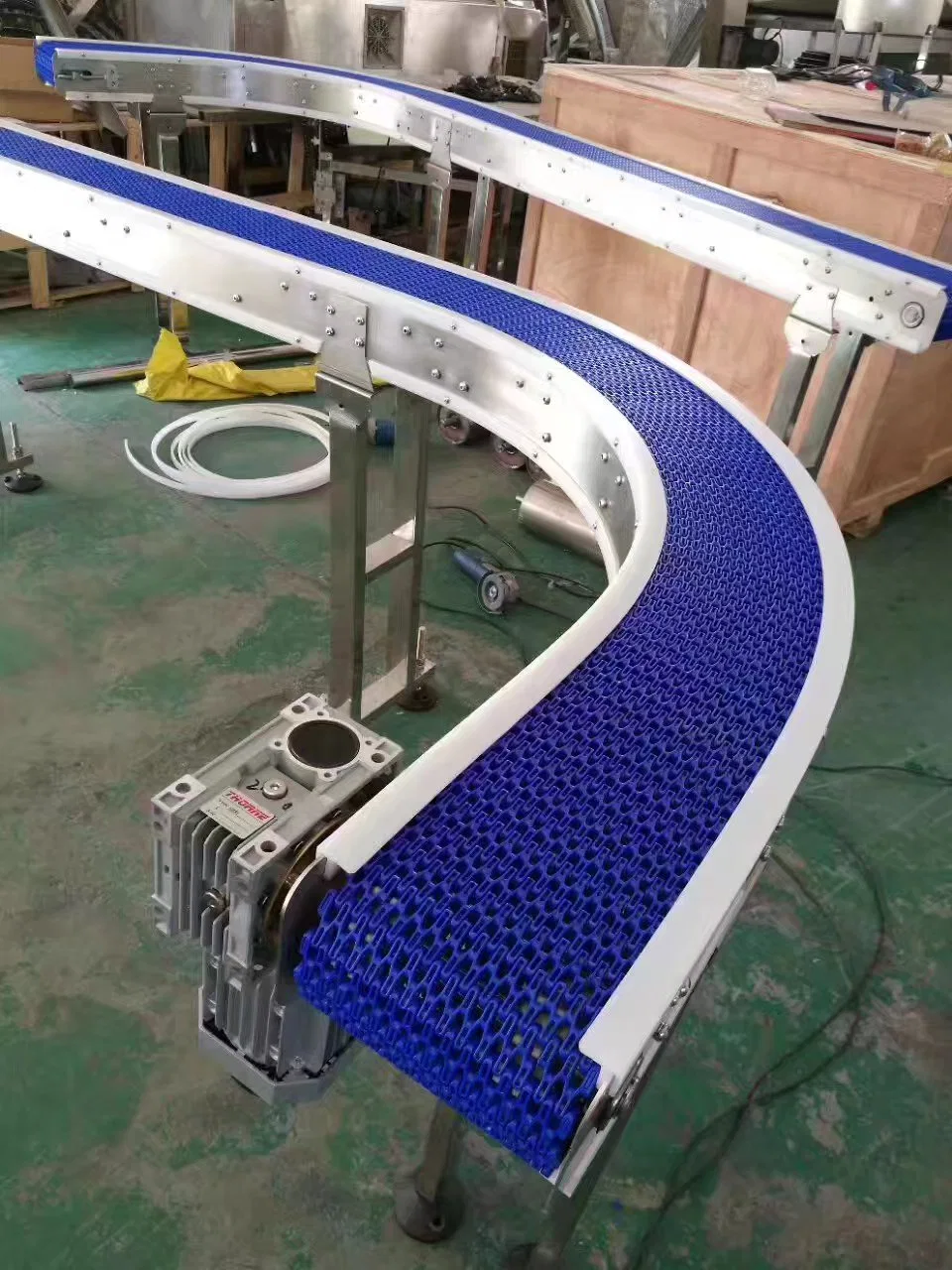 900 Raised Rib Straight Running Conveyor Belt for Packaging Machine