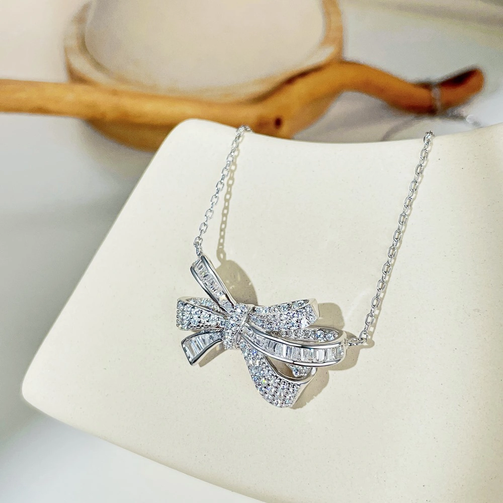 S925 Sterling Silver Bow Women&prime;s Miniature Inlaid Zircon Clavicle Chain