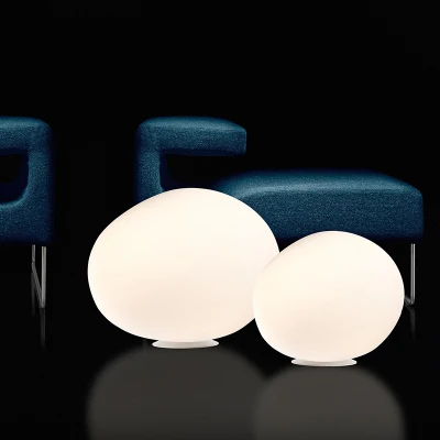 El diseñador italiano moderno de cristal Lámpara de mesa lámparas de mesa para sala de estar Gregg Lámpara de mesa (WH-MTB-49)