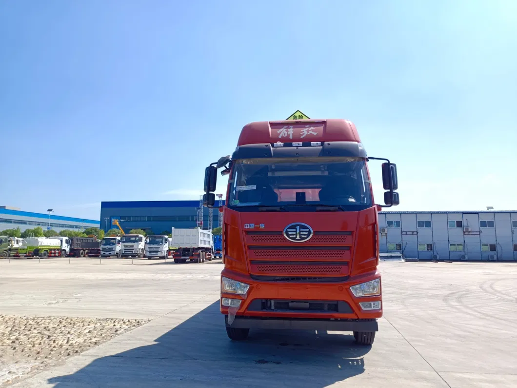 30000liters 30cbm 30tons Petrol Oil Tanker Refilling Truck Fuel Tank Truck with Fuel Dispenser Low Price and High Quality