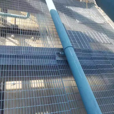 Plataforma de operación de suelo de rejilla de acero de Walkway de la industria galvanizado DIP en caliente