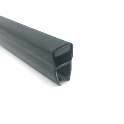 Nueva tira de plástico flexible de PVC tira de sellado de puerta personalizada Con proceso de extrusión