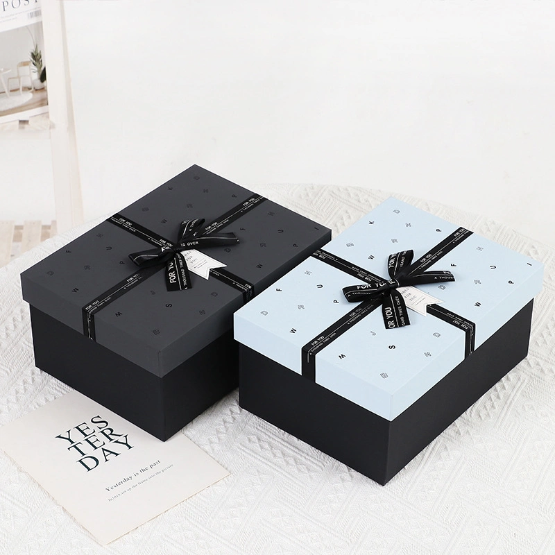 High-End Minimalist Style Custom Logo Printing Fashionable Rigid Cardboard Packaging Apparel and Shoes Gift Box