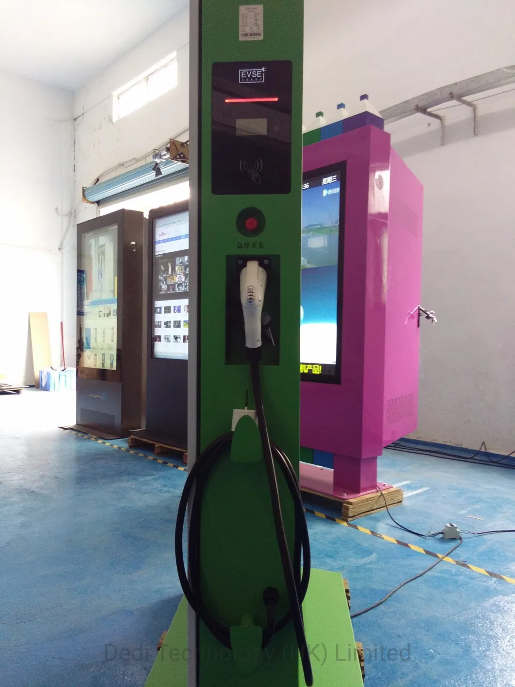 Dedi 55/ 65 Inch Outdoor Advertising LCD AC Charging Pile