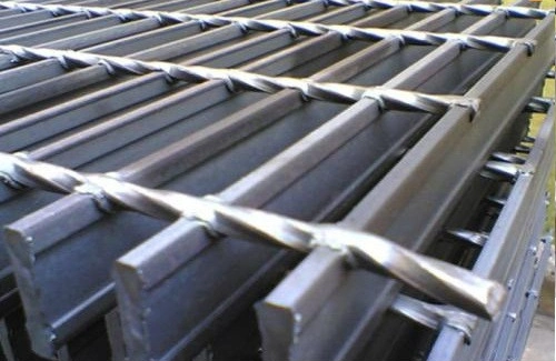 High Quality Industrial Heavy Duty Carbon Galvanized Compound Metal Steel Bar Grating Supplier