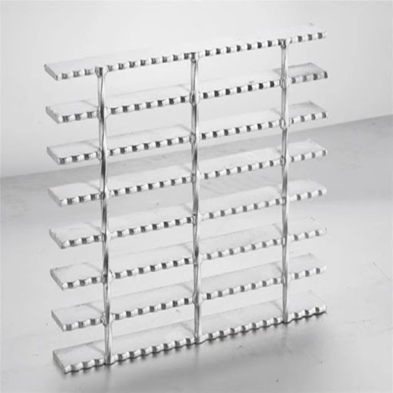 Galvanized or Aluminum Serrated Bar Grating for Canada Market