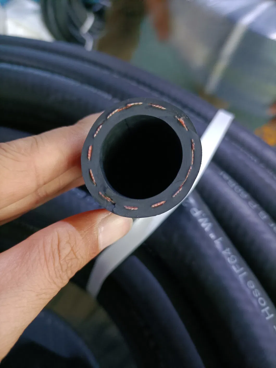 3/16 3/4 1/4 Inch R3/R6 Hydraulic Rubber Hose for Oil/Fuel Liquid Delivery