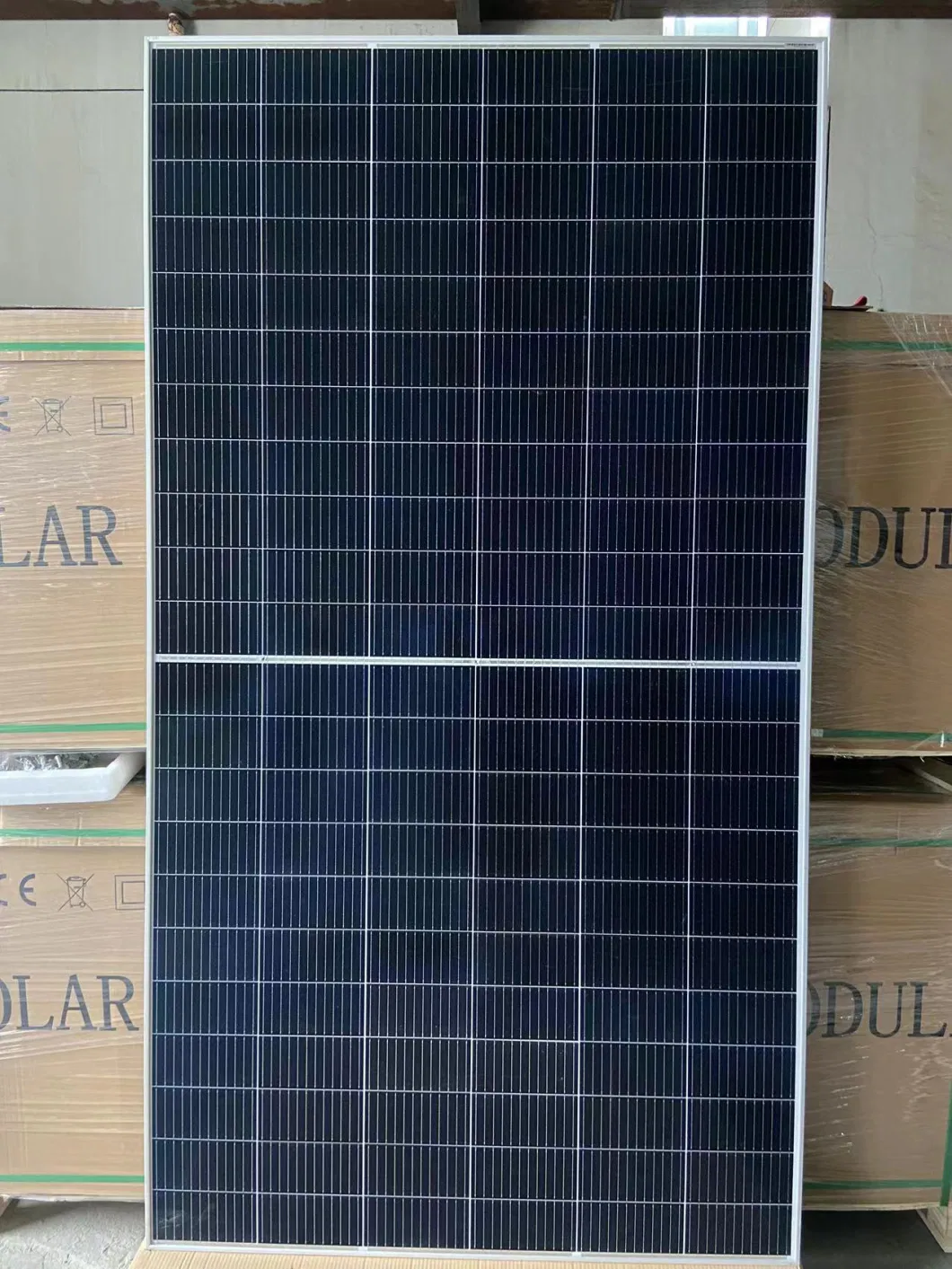 Half Cut Cell Monocrystalline 655W Solar Panel with Best Service