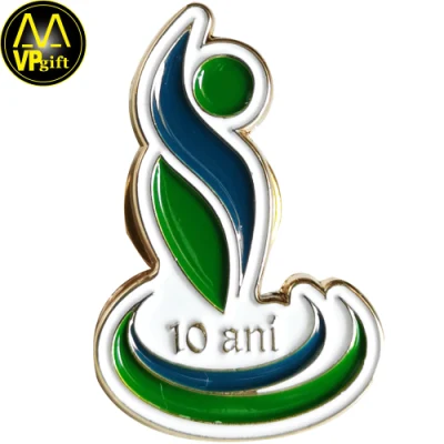 China Custom Soft Hard Gold Silver Enamel Car Football Name Medical Fashion 3D Cartoon Cute Emblem Badge Metal Promotion Gift Lapel Pin
