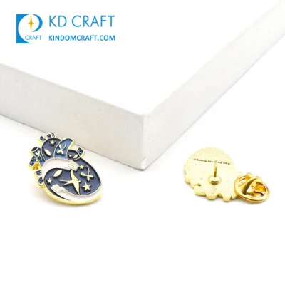 Manufacturer Custom Heart Shaped Shirt Brooch Lapel Pin Badge Soft Enamel Doctor Nurse Medical Pins for Men and Women