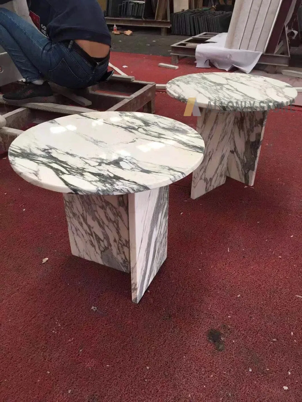 Round/Square/Oval Italy Arabescato White Marble Dining/Coffee Table/Side Table/Console Table/End Table for Hotel Home Restaurant Living Room Stone Furniture