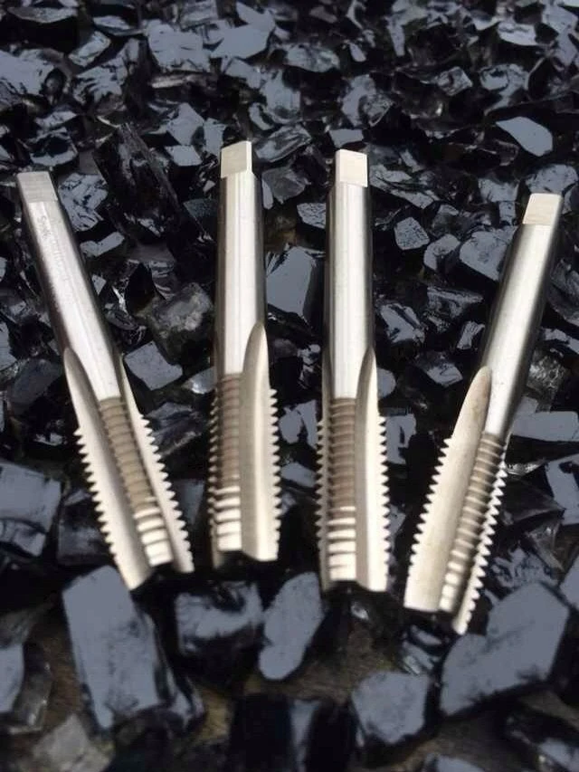 Spiral Point Taps-Plug Style