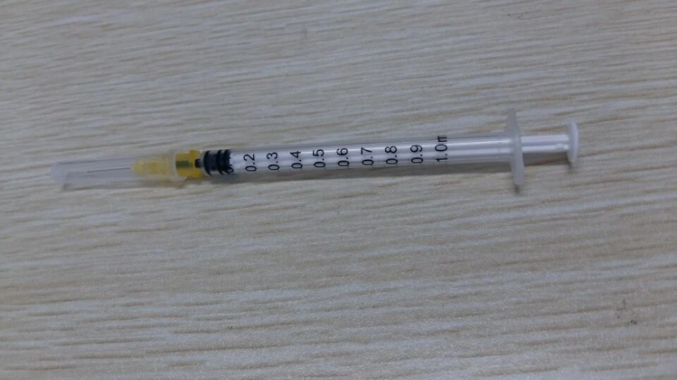 Disposable Medical Three/Two Parts Syringe 5cc Luer Lock Without/with Hypodermic Needle