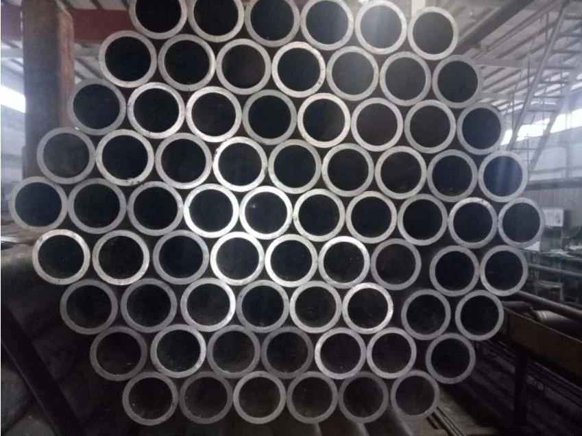 ASTM A334 A333 A335 P11 Seamless Alloy Steel Pipe