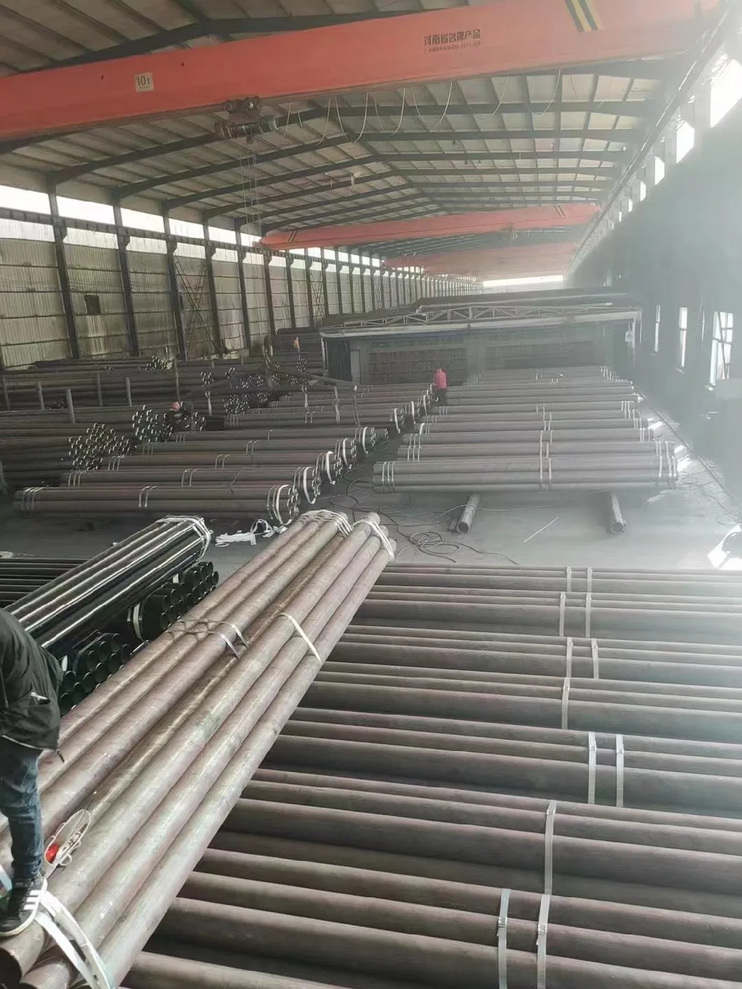 API 5L ASTM A106 Sch40 Sch80 Sch160 Seamless Carbon Steel Pipe