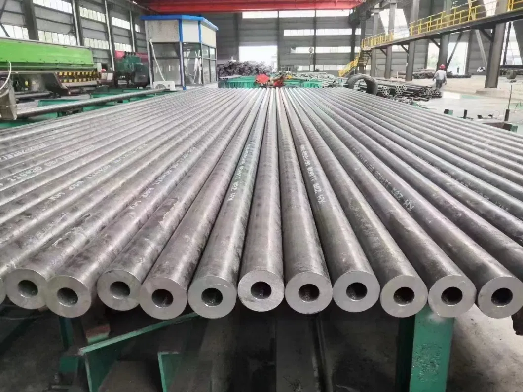 Carbon Steel A106 Grb/ A53 API 5L X42/X52/X65/X70/X80 A333 Gr6 Alloy P11/P12/P22/P91 ASTM A106 A53carbon Black /Galvanized/Carbon Steel Stainless Steel Pipe