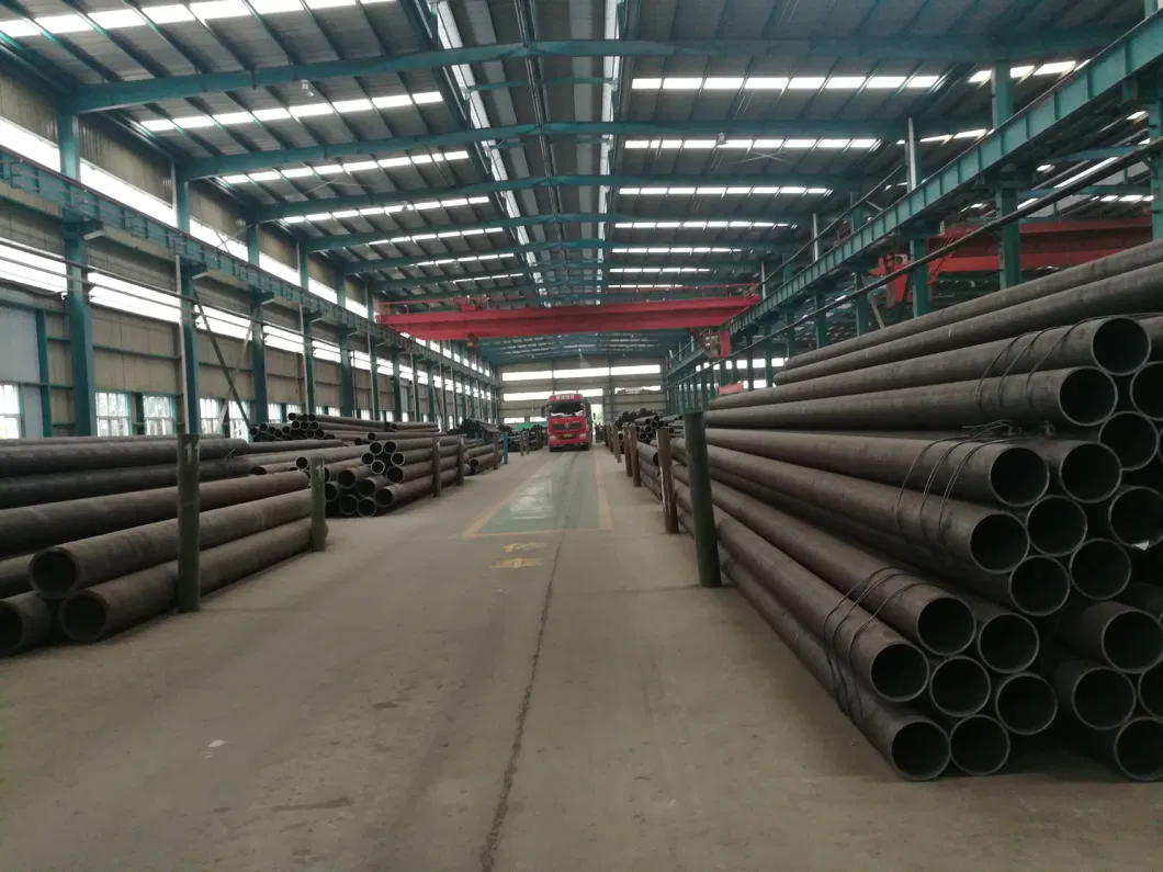 Hot Rolled Seamless Carbon Steel Pipe Tube with Price