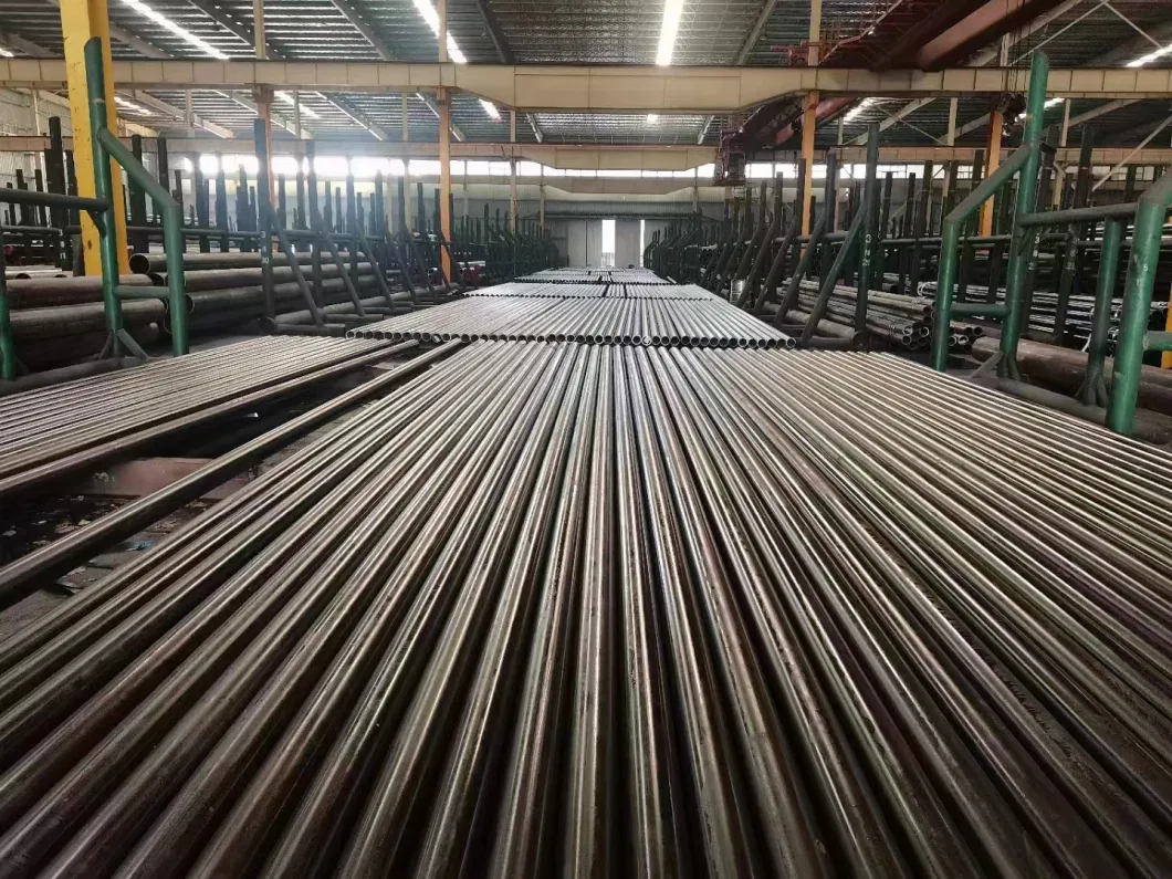 Hot Rolled Low Carbon Seamless Steel Pipe Fluid Pipe A106 A53 Seamless Carbon Steel Tube/Pipe for Pipeline Transport