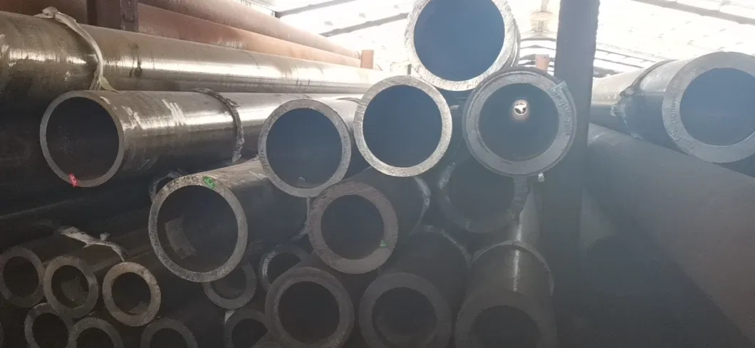 Best Selling ASTM Q235/Ss400/A36 Alloy Precision Casing Welded Carbon Stainless Steel Pipe China Galvanized Seamless Steel Pipe Used for Oil/Gas Transportation