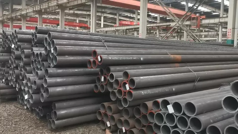 China Manufacturer ASTM A335 Alloy Carbon Steel Pipe ASTM A106 A179 Seamless Steel Pipe Tube