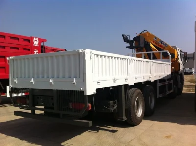 HOWO Crank Arm Type Aerial Working Platform Truck