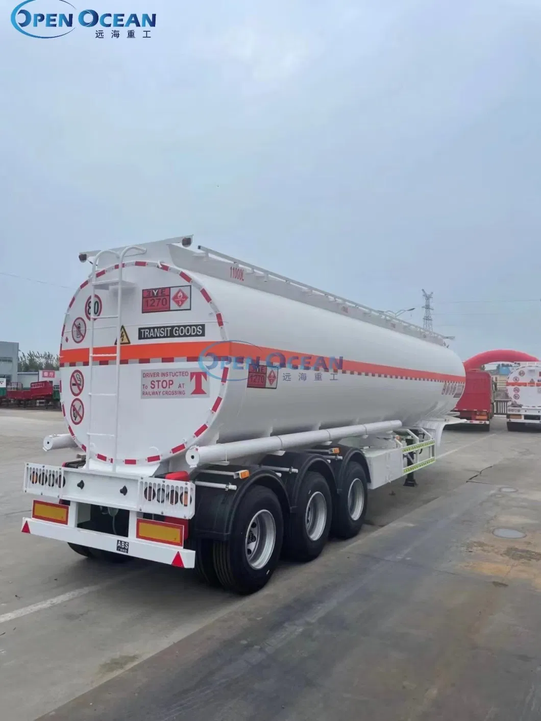 3 Axles Oil Fuel Tank Truck Trailer Liquid Container Bulk Ships Road Distribution Tractor Trailer Heavy Duty Drum Utility Semi Trailer Tanker