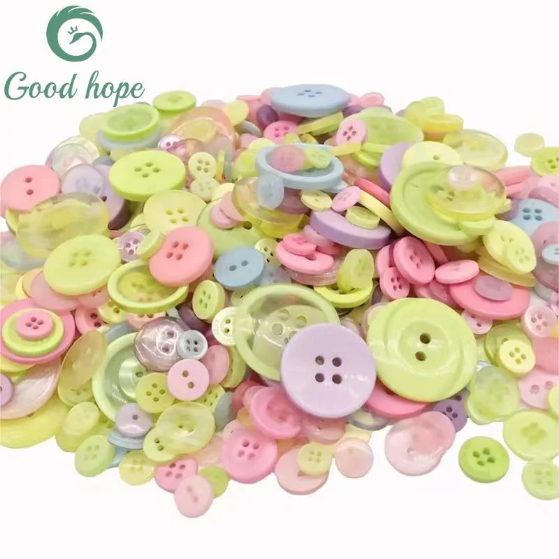 Sell Well New Type Round 4/2 Holes Button 14mm Bag Resin Plastic Design Button