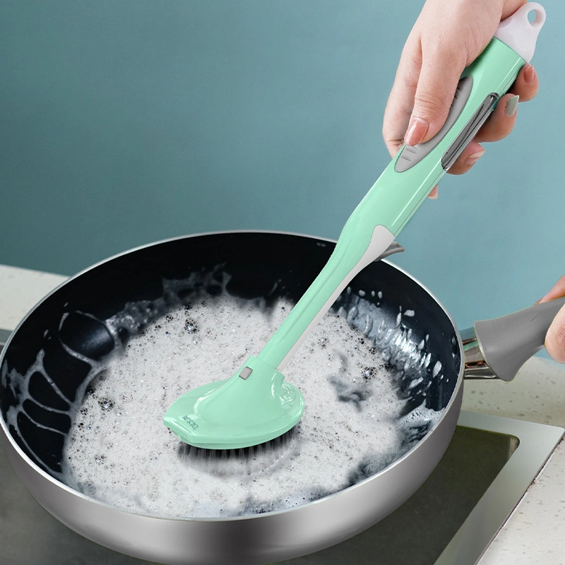 Automatic Liquid Brush to Remove Dirt and Oil Stains Without Damaging The Coating Long-Handled Brush