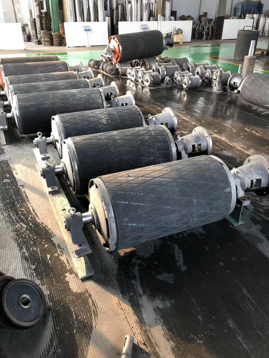 Custom Made High Quality Carbon Steel Conveyor Carrying Industrial Conveyor Roller Frame for Mining for Cement and Mining