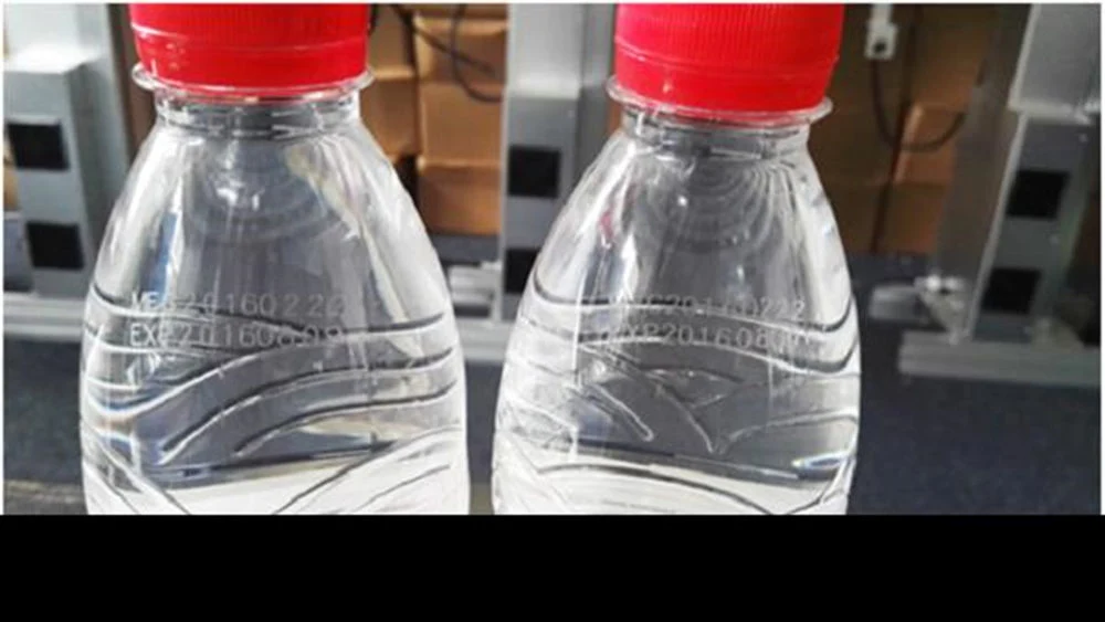 Fast Speed CO2 Flying Laser Marking Machine for Water Bottle 30W RF CO2 Laser Machine Price