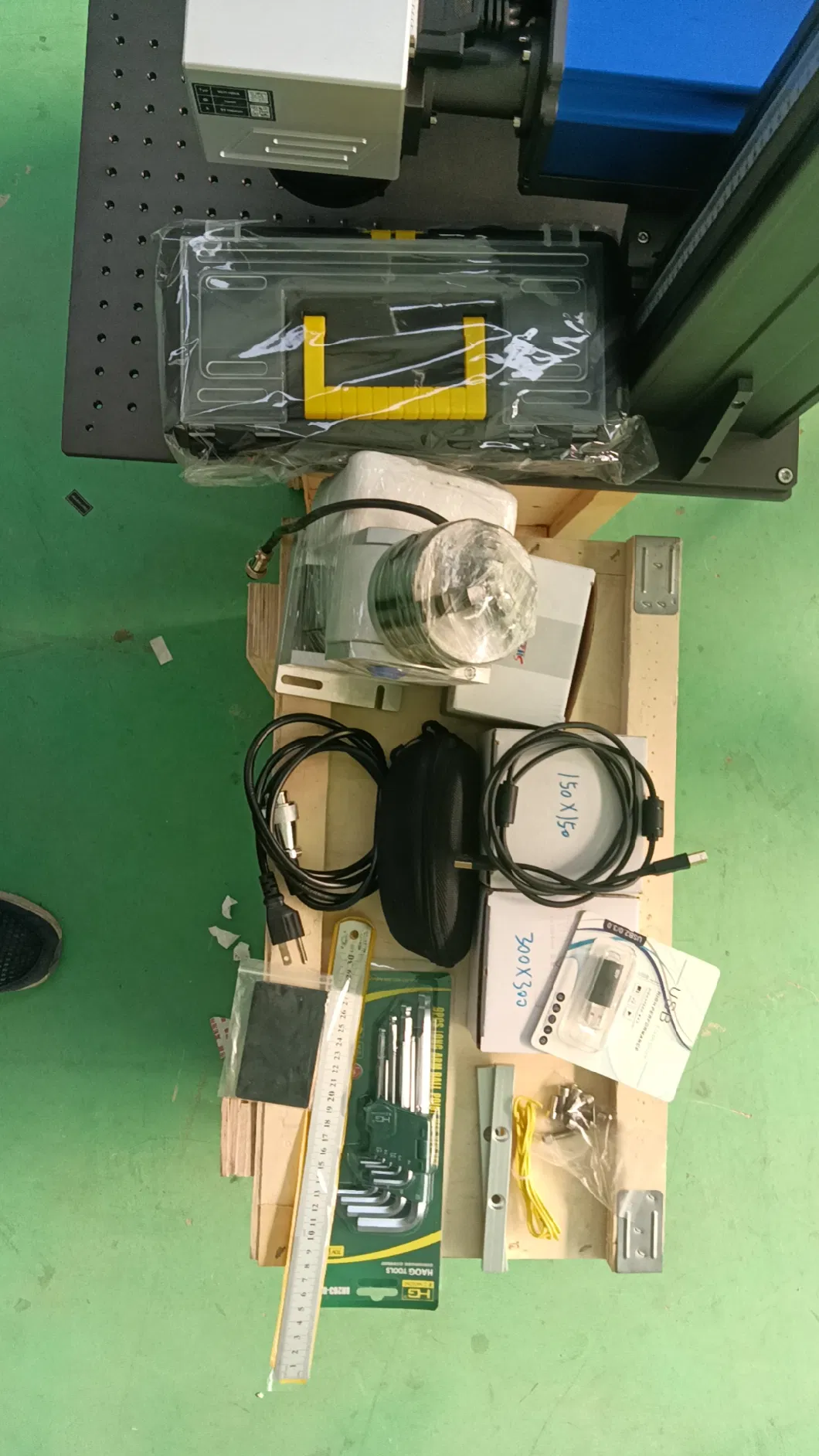 Factory Agent 20W 30W 50W 100W Raycus Fiber Laser Marker and with Jpt Laser Source Rfl-20QS CO2 Galvo Laser Marking Machine
