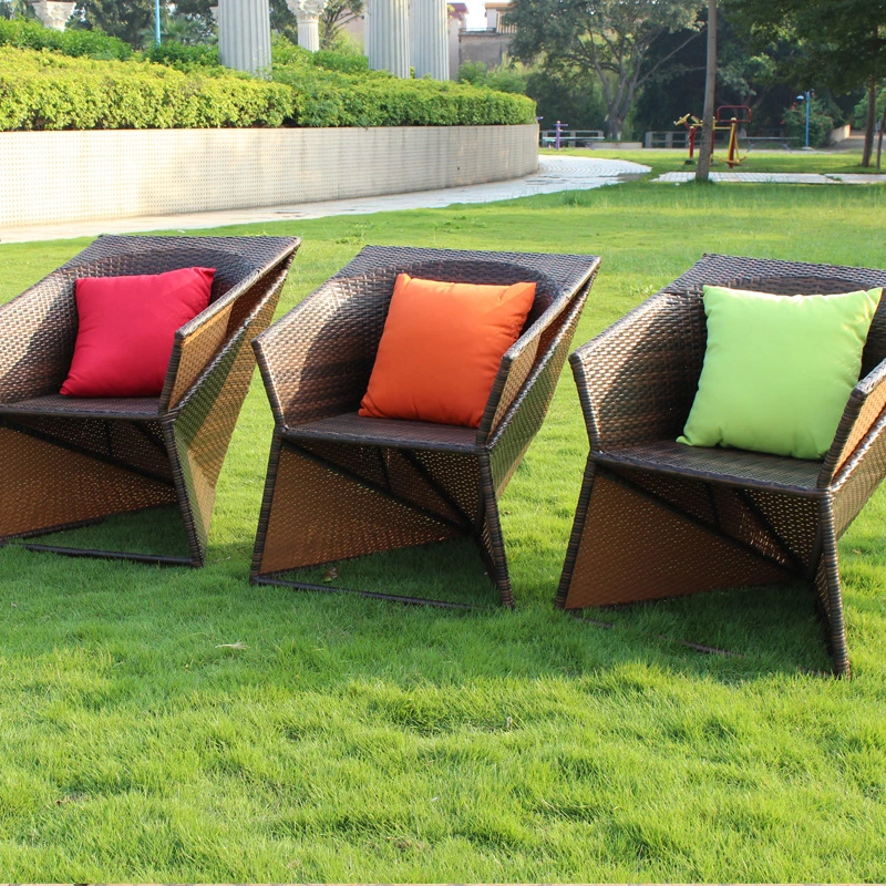 Factory Price Home Hotel Rattan Iron Frame Furniture Sofa Sofa Set Outdoor Furniture with Handmade Rattan Furniture Garden Camping Leisure Sofa Sets