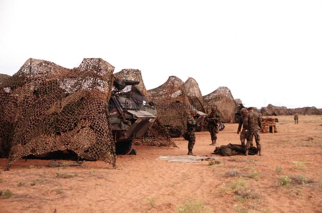 Customize Camouflage Net with Poles Camo Nets Fire Mesh Fabric Net Military Style
