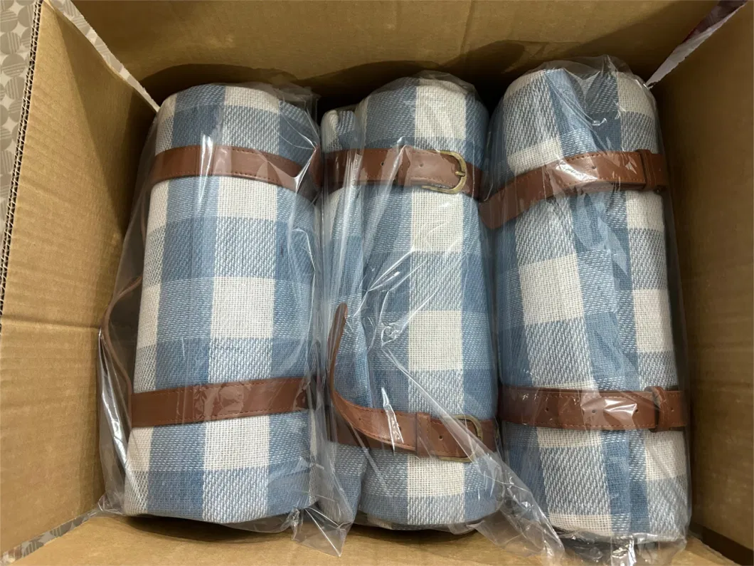 Lovely Portable Plaid Picnic Blanket Outdoor Foldable Blankets with Waterproof Bottom