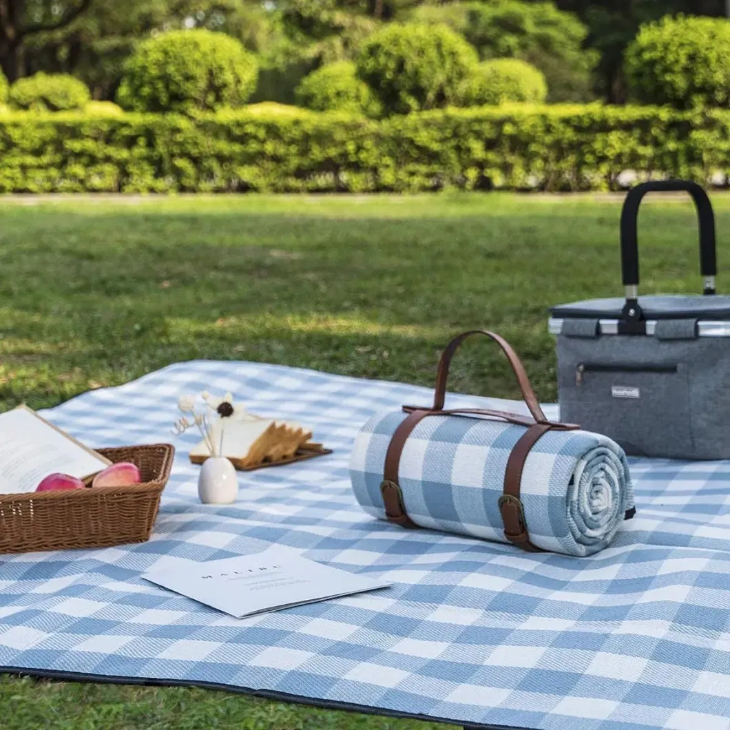 Popular Custom Portable Plaid Picnic Outdoor Foldable Blankets with Waterproof Bottom