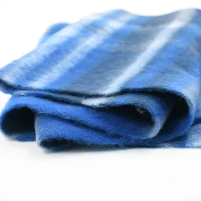 2023 Designer Plaid Pattern Winter Chunky Fuzzy Thermal Shawl Wool Printing Long Scarves for Women Stylish