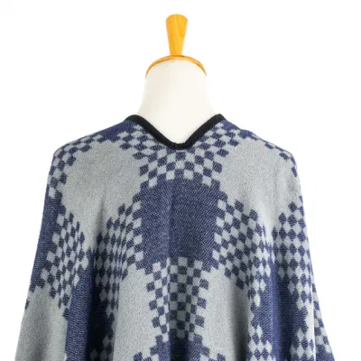Lady Fashion Outfit Fall Winter Navy Reversible Woven Batwing Classic Block Binding Cozy Wraps Scottish Plaid Checks Thick Cape Shawl Stola Coat Cloak Poncho