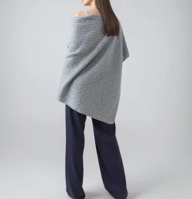 100% Cashmere Cable Knitted Fashion Ladies Poncho Cape