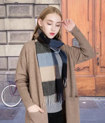 Wholesale Premium Simple Plaid Pure Wool Women Scarf
