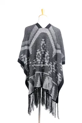 Supplier Outfit Fall Winter Lady Fashion Plus Batwing Irregualar Shape Reversible Tassel Cozy Fluffy Chunky Sweater Boat V-Neck Black Blanket Poncho Pallium
