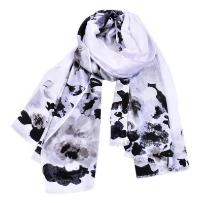 Lady&prime;s New Hot Sale Flora Printing Shawl Silk Feeling Muslim Arabic Hijab High Quality Soft Elegant Muffler Scarf for All Season