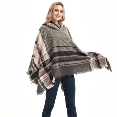  Fashion Warm Fur Women Hooded Poncho Cape Shawl