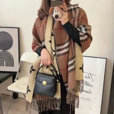 Wholesale Fashion Winter Designer Luxury Original Merino Wool Knitted Scarf Cashmere Scarf Shawl Designer Retro Versatile Women Scarves